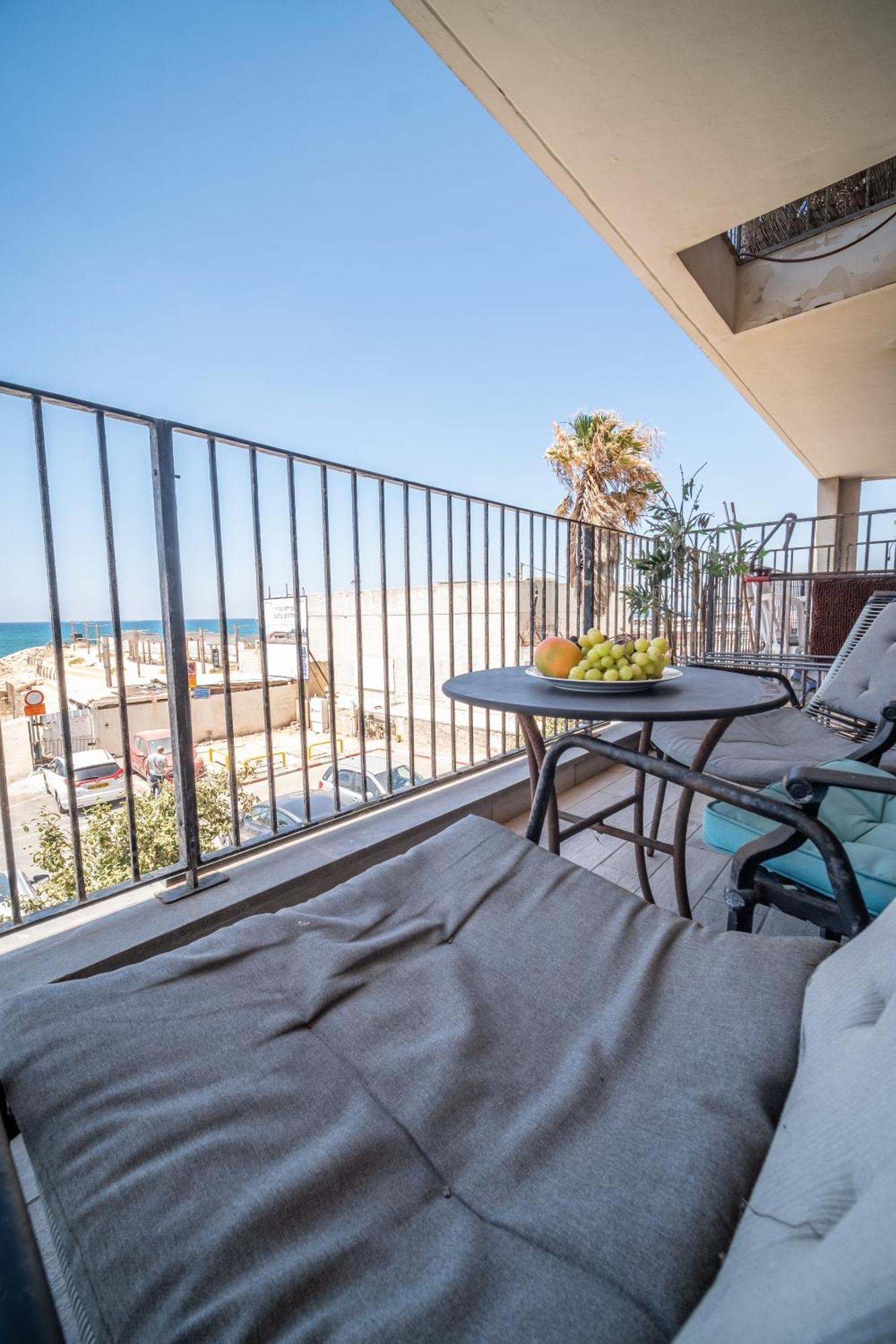Bat Galim Full Sea View Balcony By Sea N' Rent Lägenhet Haifa Exteriör bild